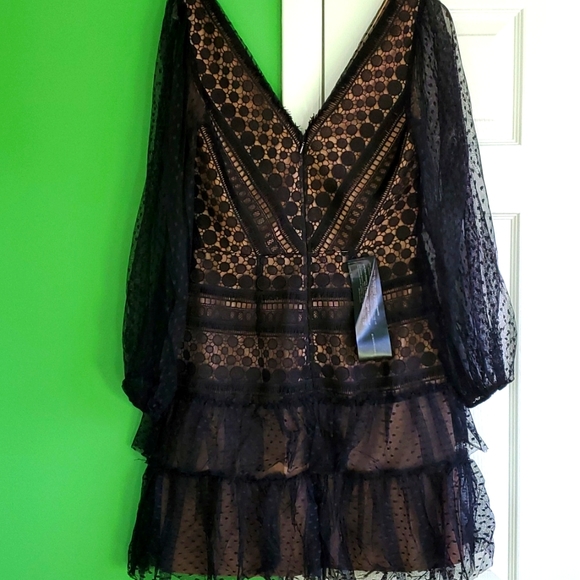 Circle Lace Black Cocktail Dress - Picture 9 of 15